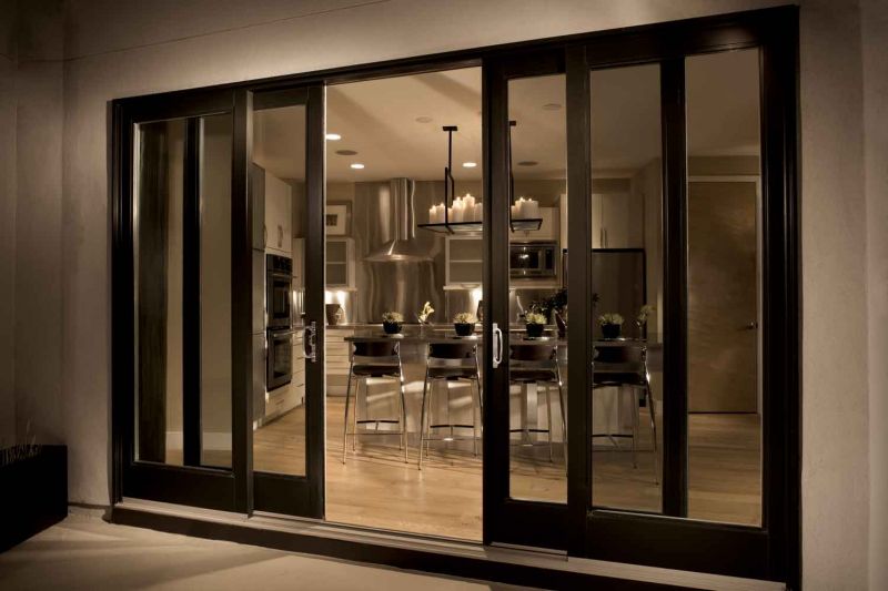 6 Desain  Pintu  Kaca  yang Bikin Hunian Bak Rumah Selebritis